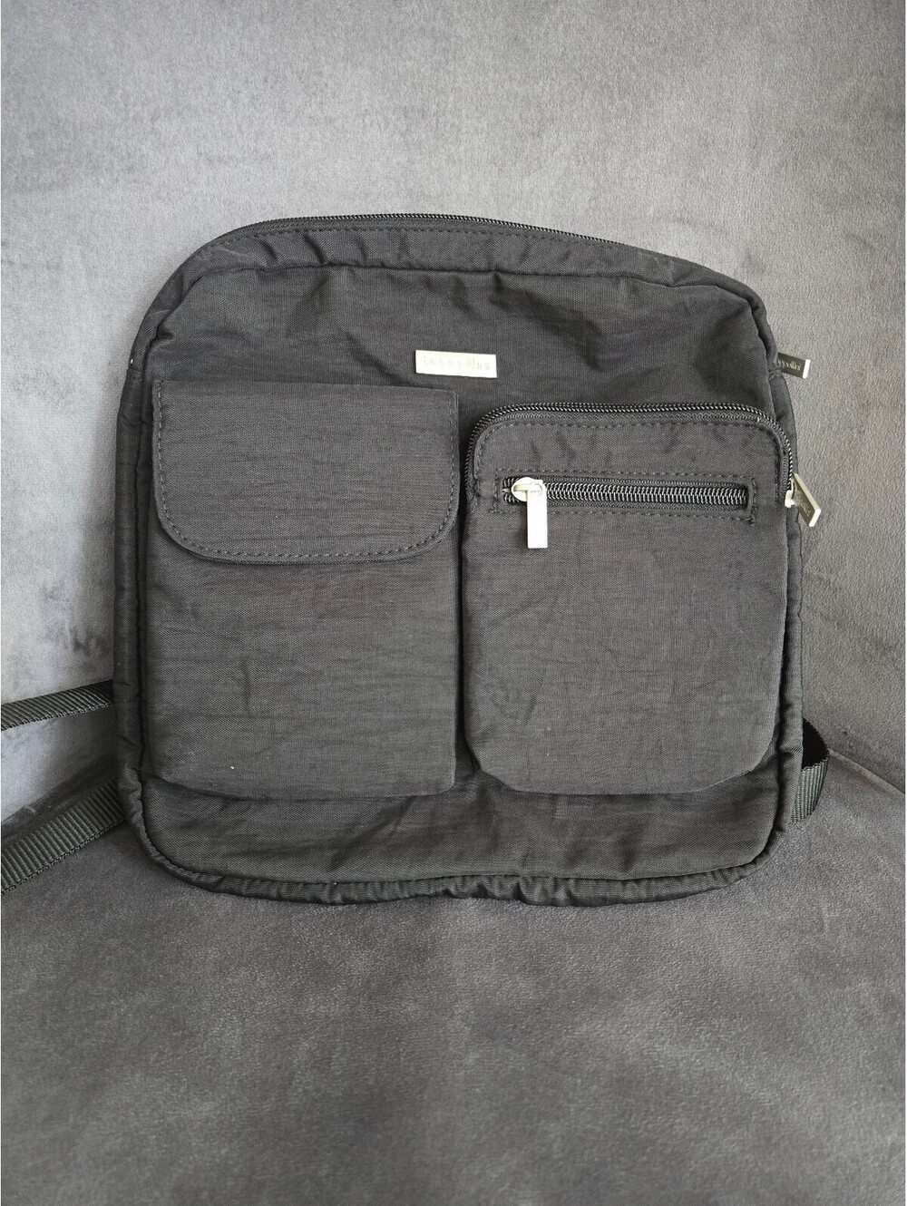 Baggallini Classic Black Nylon Multi-Pocket Crossbody Shoulder Travel Bag